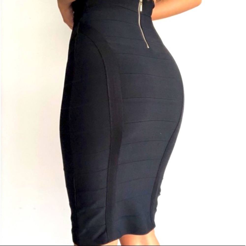 Bebe high waist black skirt with gold hardware Small